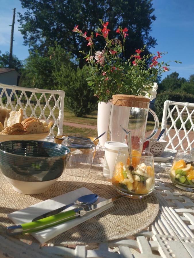 Bed and Breakfast La Resiniere De Pirique Паранти-ан-Борн Экстерьер фото